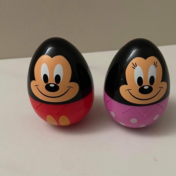 Mickey and minnie Easter egg Disney Parks Eggstravaganza 2016 - Picture 1 of 3